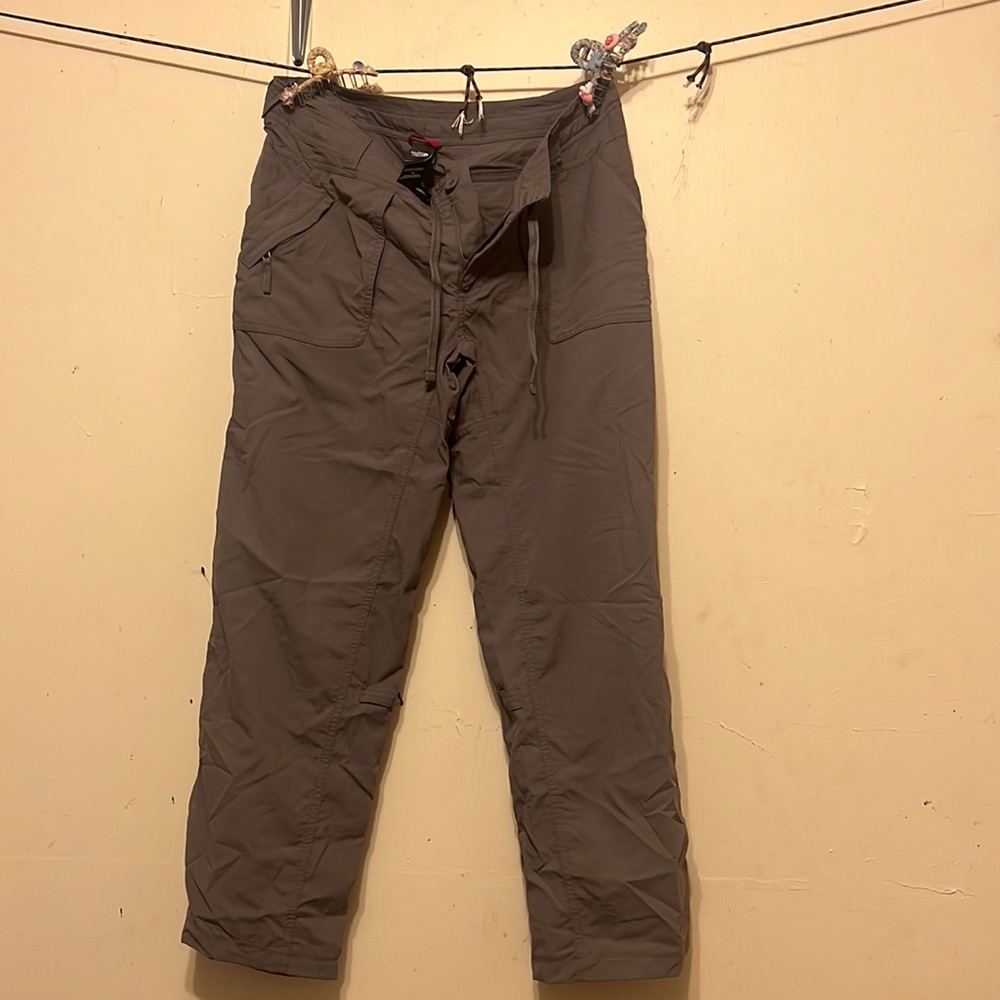 The north face women’s regular size 10 great pants